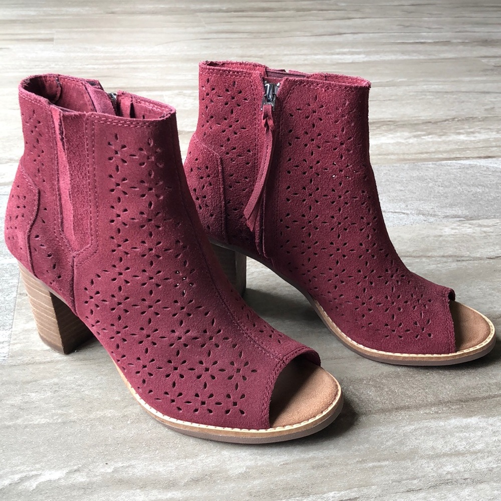 Like NEW TOMS Suede Majorca Bootie